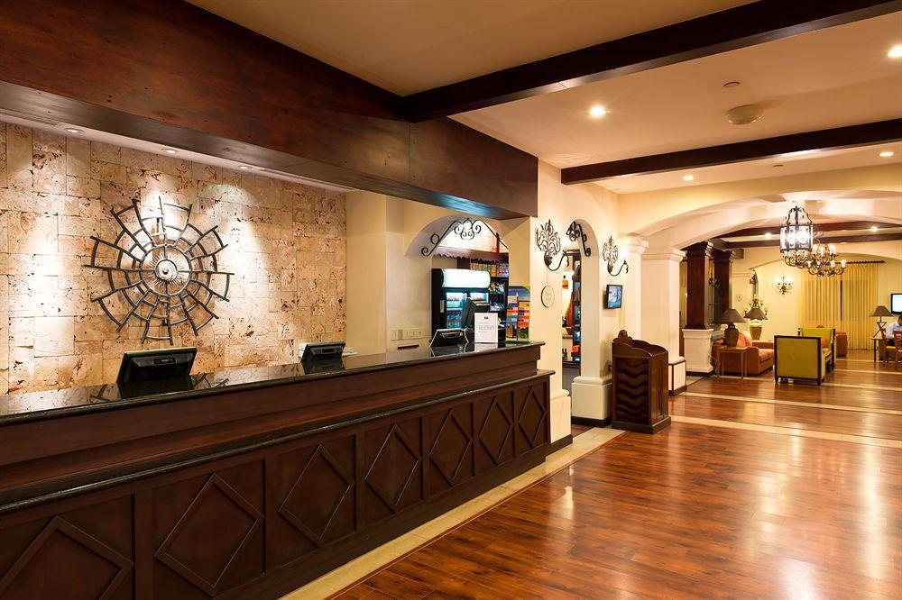 Courtyard By Marriott Santo Domingo Hotell Exteriör bild