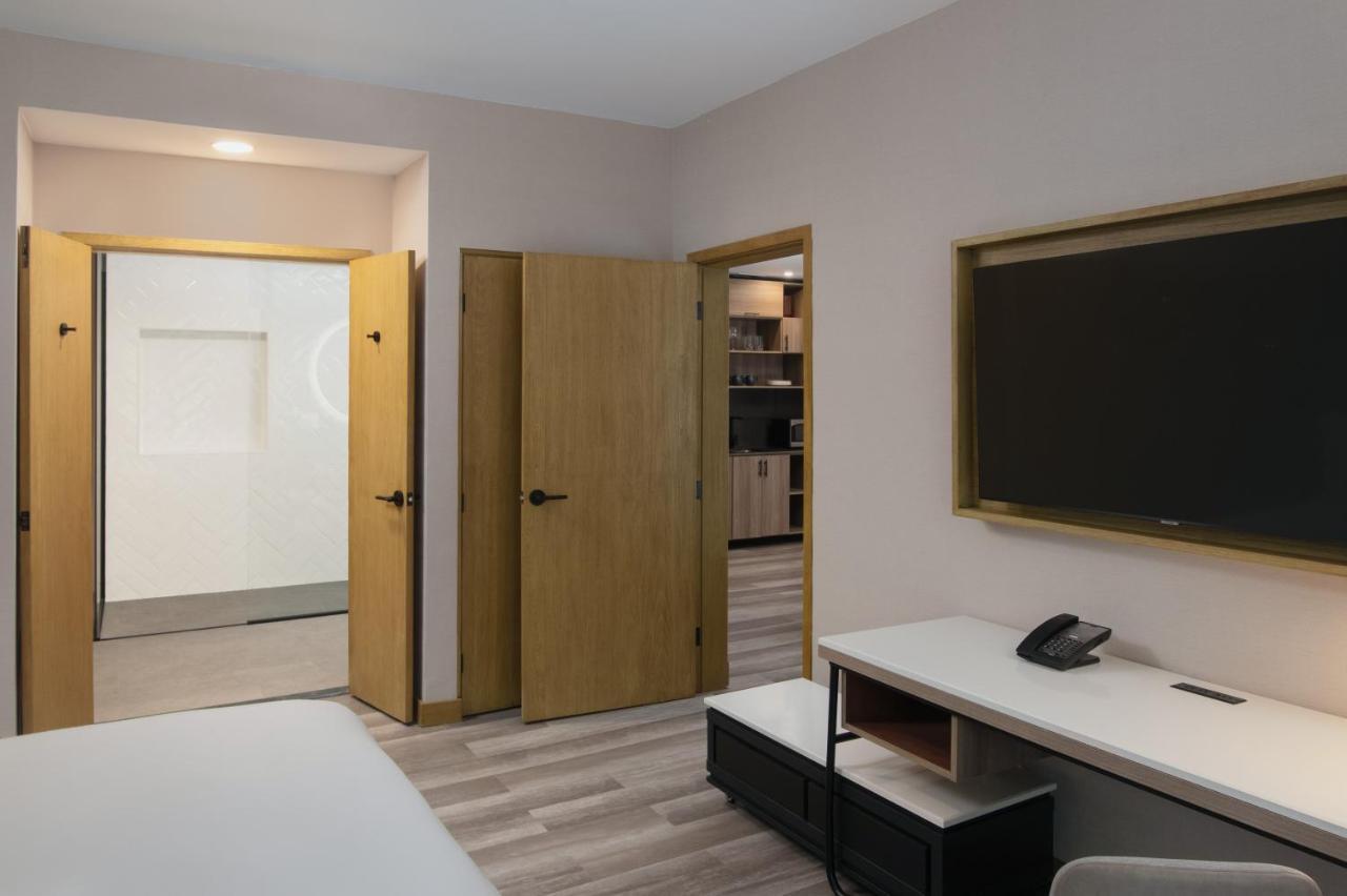 Courtyard By Marriott Santo Domingo Hotell Exteriör bild