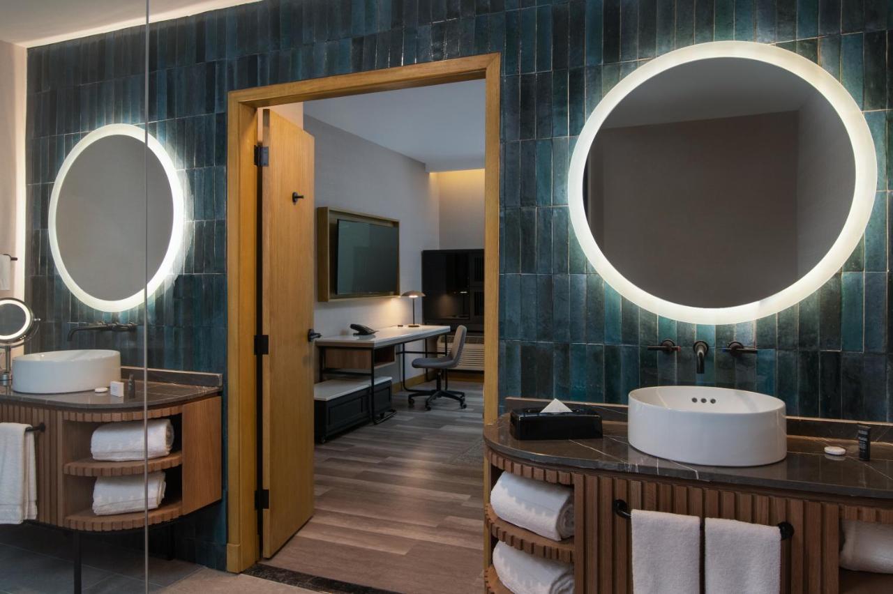 Courtyard By Marriott Santo Domingo Hotell Exteriör bild