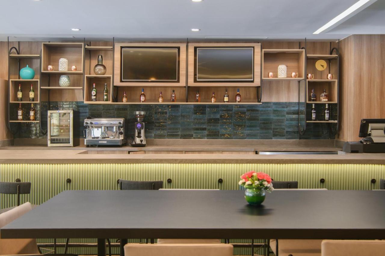 Courtyard By Marriott Santo Domingo Hotell Exteriör bild