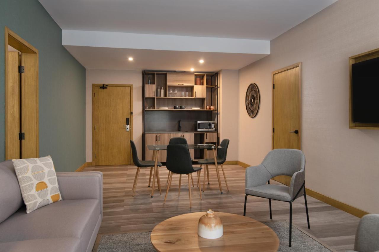 Courtyard By Marriott Santo Domingo Hotell Exteriör bild