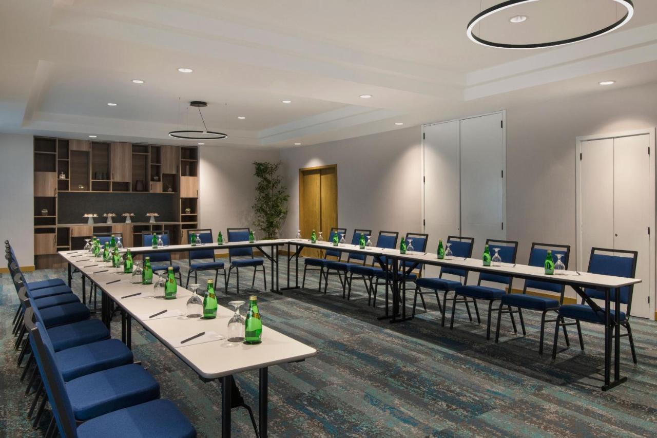 Courtyard By Marriott Santo Domingo Hotell Exteriör bild