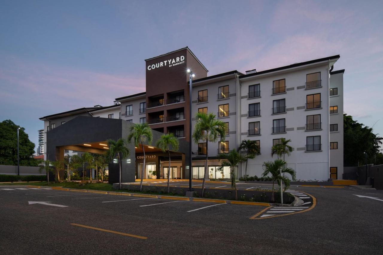 Courtyard By Marriott Santo Domingo Hotell Exteriör bild