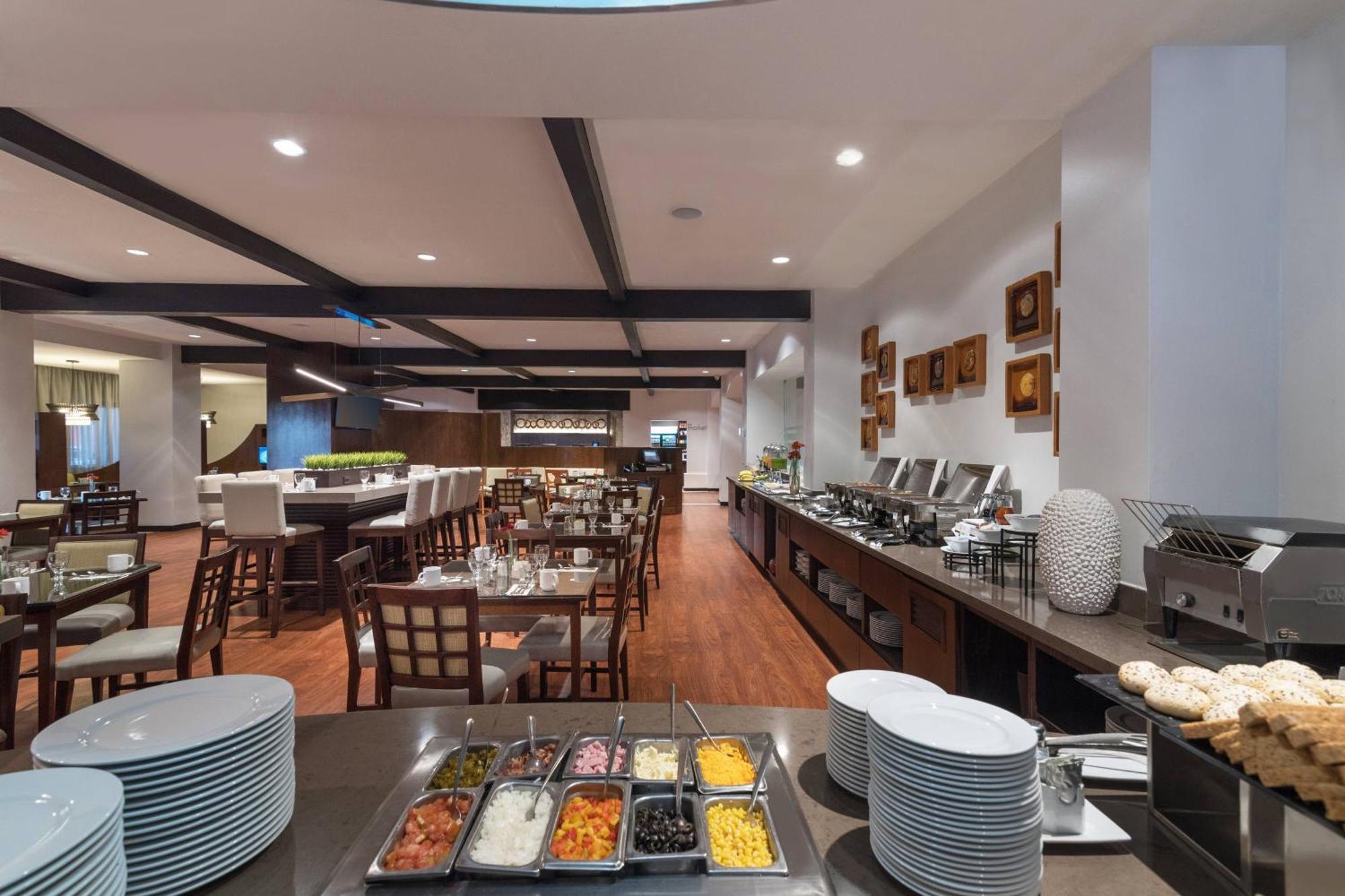Courtyard By Marriott Santo Domingo Hotell Exteriör bild