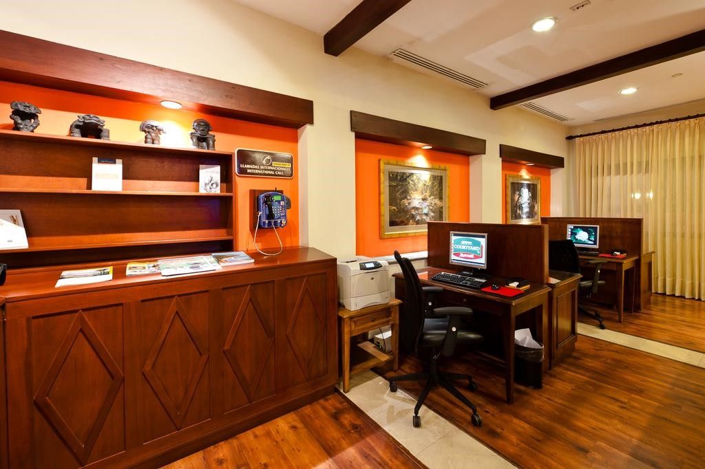 Courtyard By Marriott Santo Domingo Hotell Exteriör bild